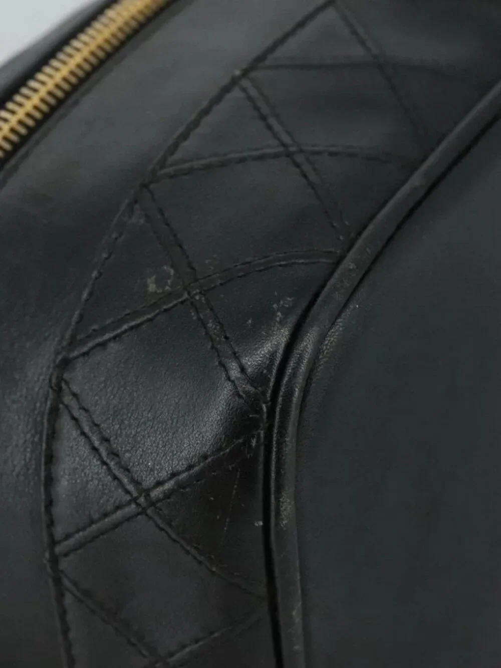 CHANEL Bicolore Vanity Hand Bag Leather Black Gold CC Auth 108585